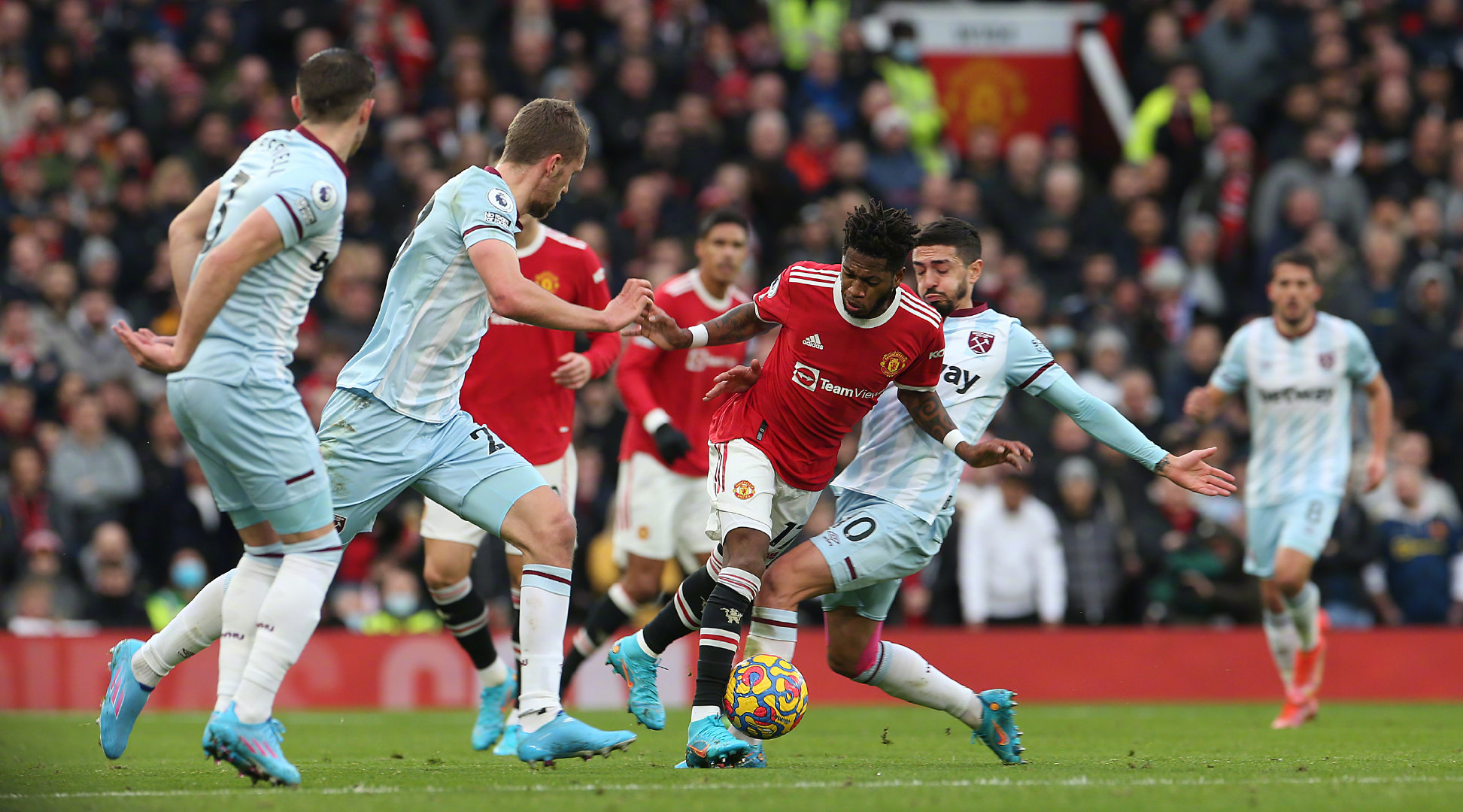 攻守兼备的 攻守兼备的