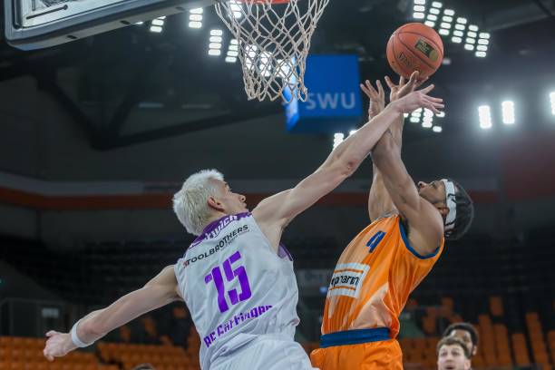 完成相同的 完成相同的