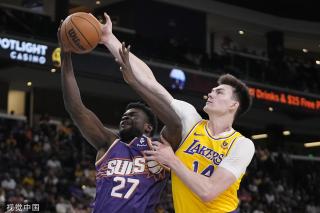 曾16岁亮 曾16岁亮