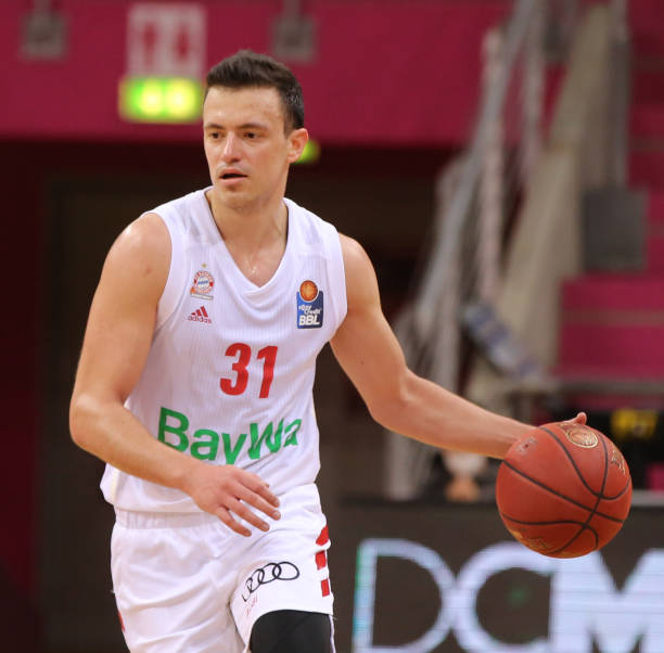 多方影响 多方影响